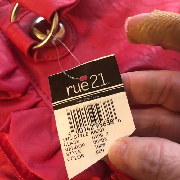 FINAL SALE- LEAVING CLOSET-NO FURTHER DISCOUNTS - Picture 6 of 12